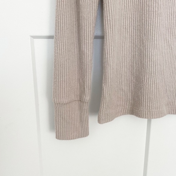 LNA Bardot Ribbed Long Sleeve Tee Choker Keyhole Cutout Neck Oat Beige Sz Small - Picture 7 of 11